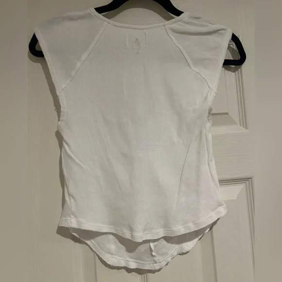 Free People Movement white cap shoulder zipper accent workout tank top small - Picture 5 of 5